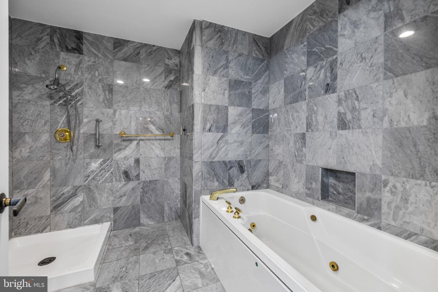 3801 Canterbury Road #712 photo 42