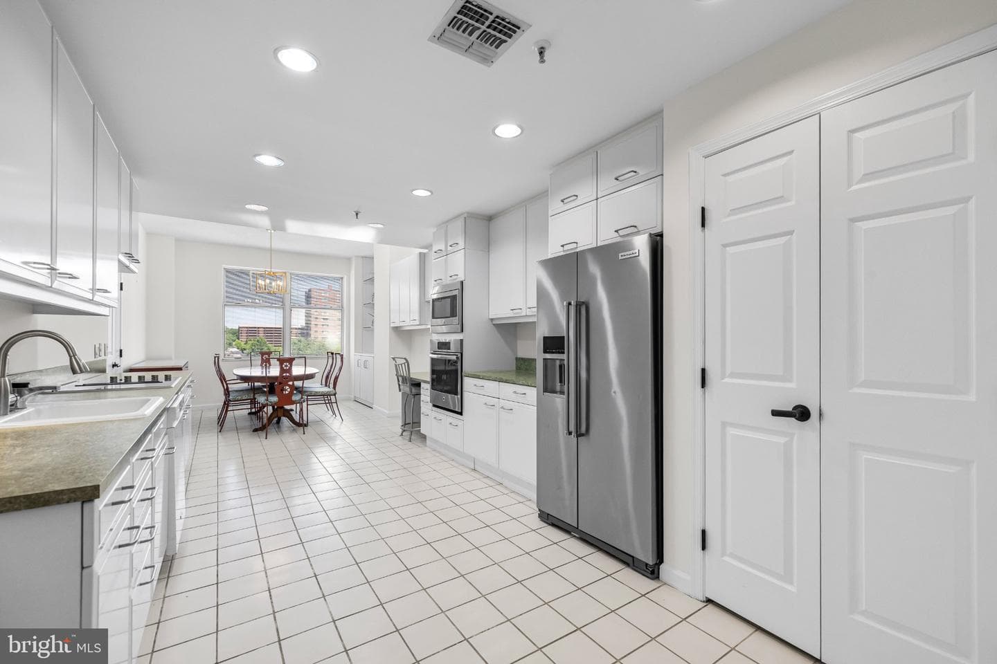 3801 Canterbury Road #712 photo 5