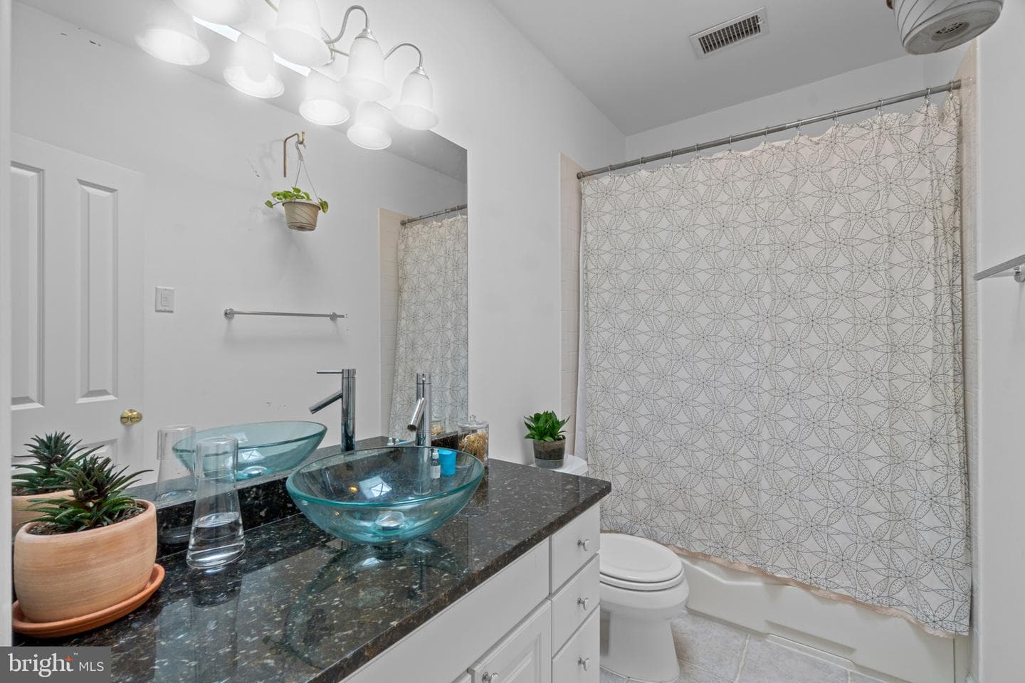 40 N Patterson Park Avenue photo 17