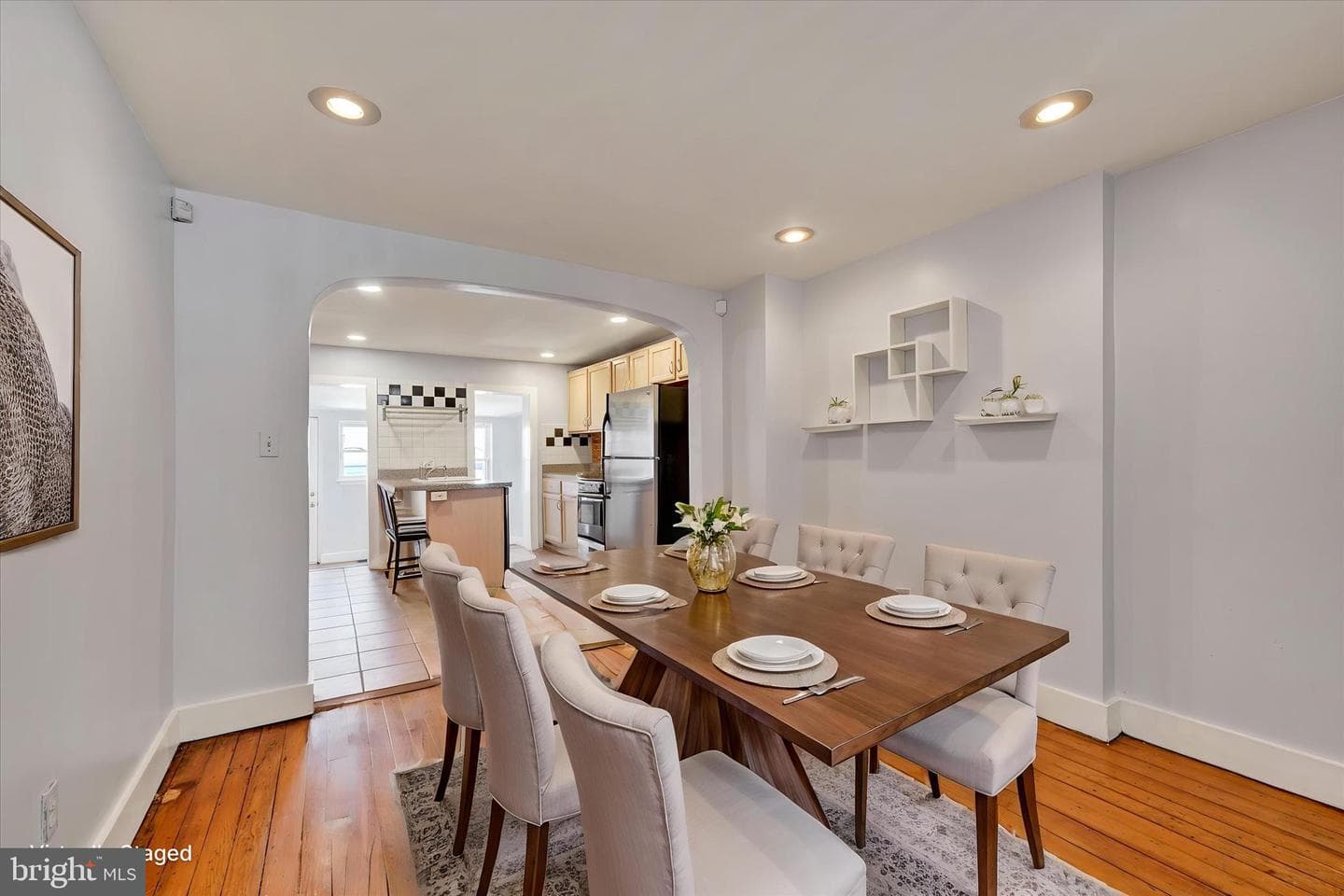 1610 Marshall Street photo 5