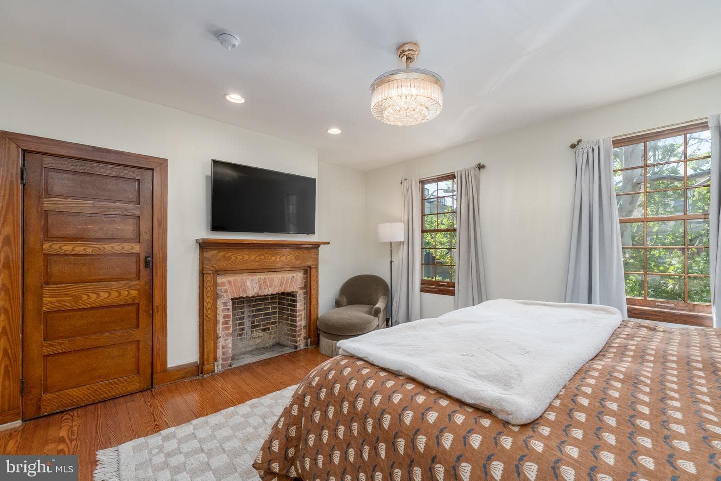 521 S Ann Street photo 16