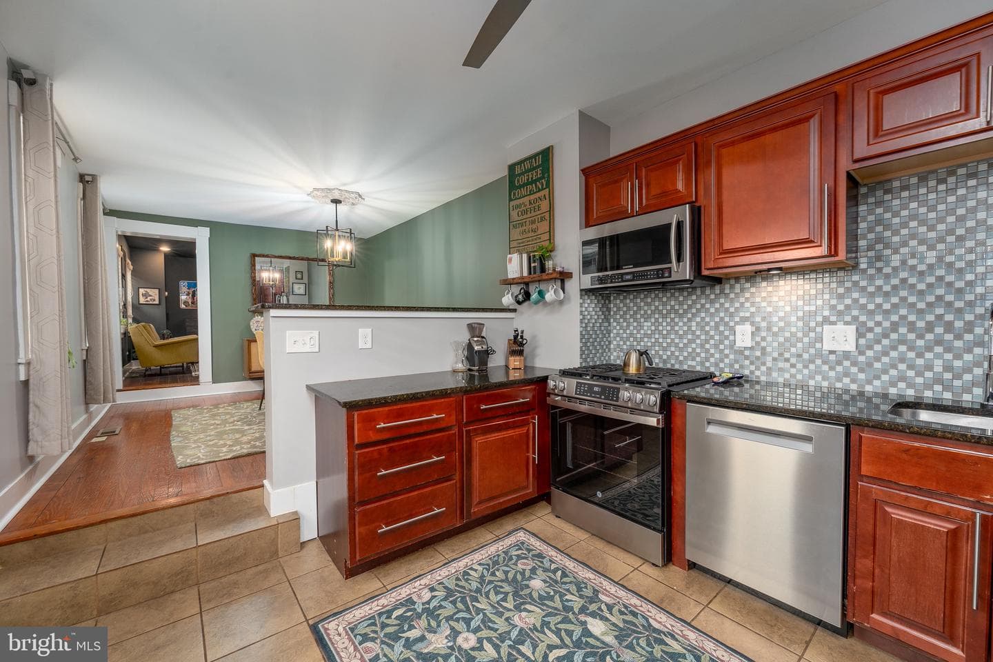 218 S Ann Street photo 11