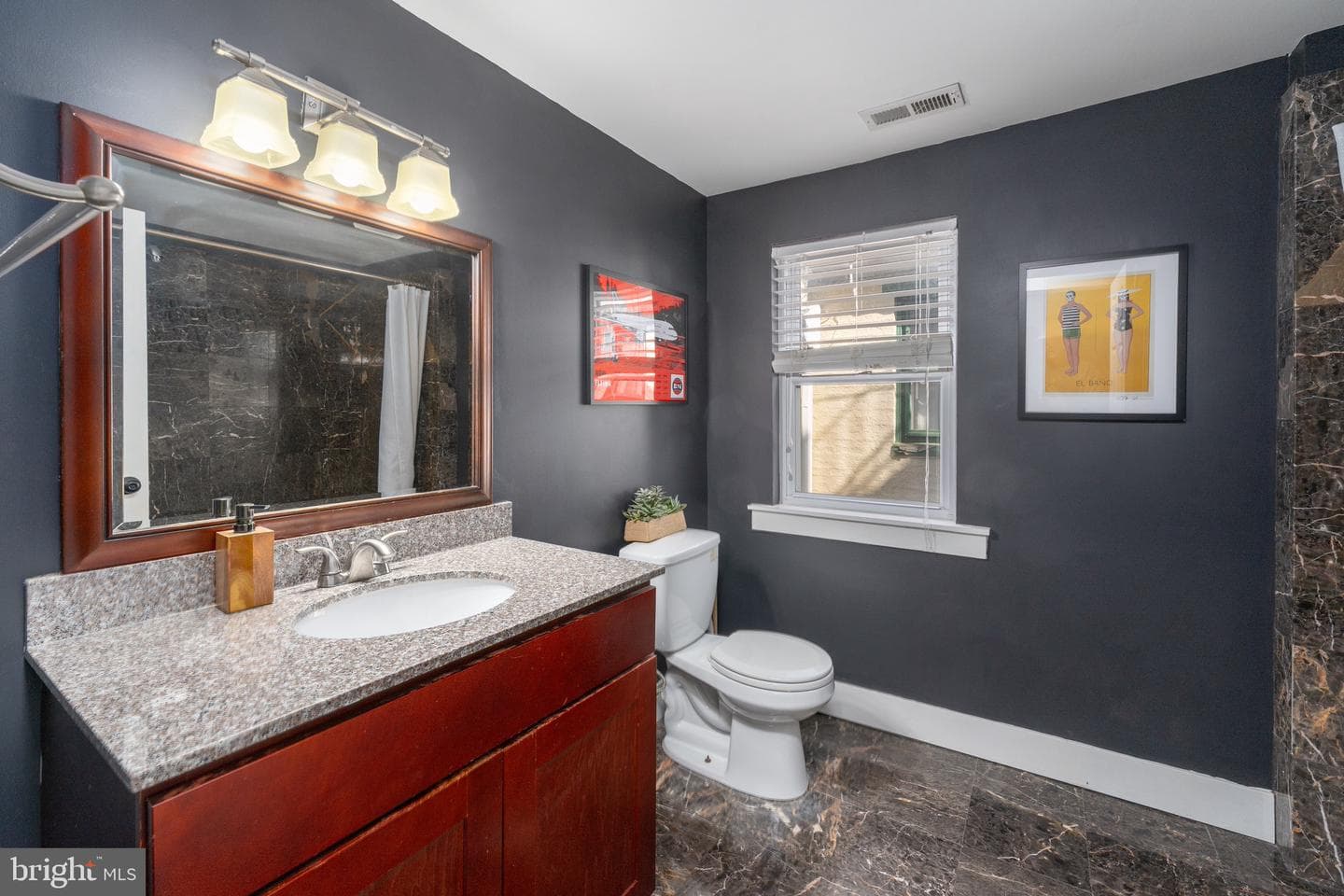 218 S Ann Street photo 23