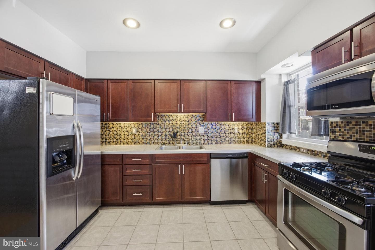 122 Ellwood Avenue photo 6