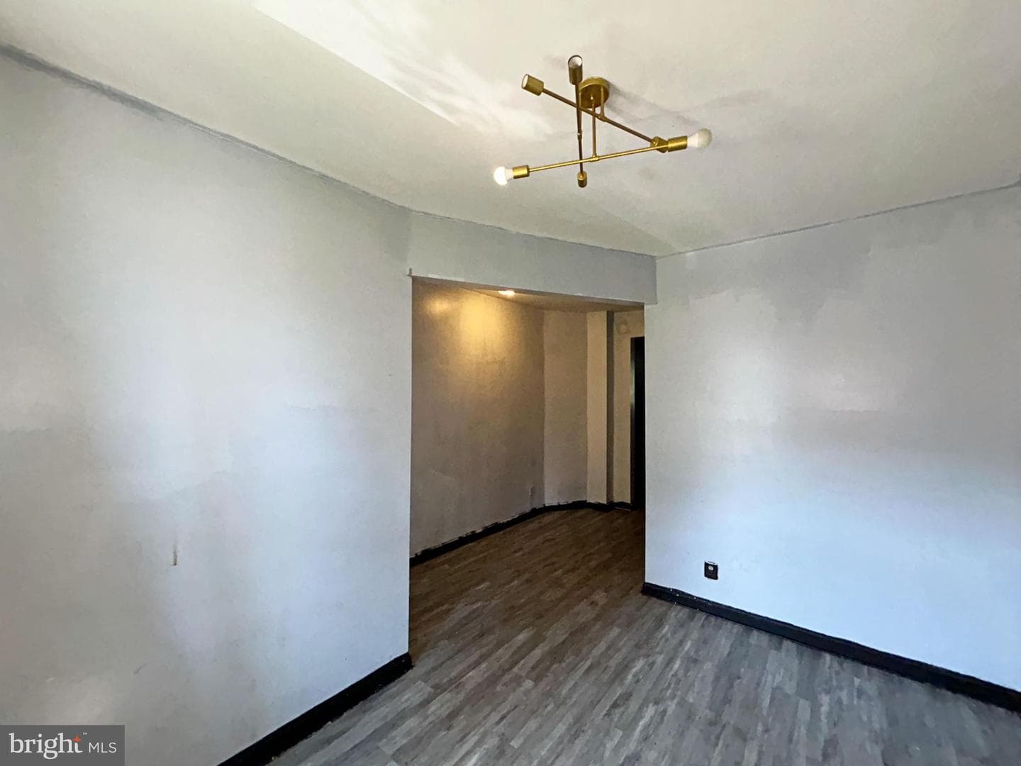 1108 N Dukeland Street photo 6
