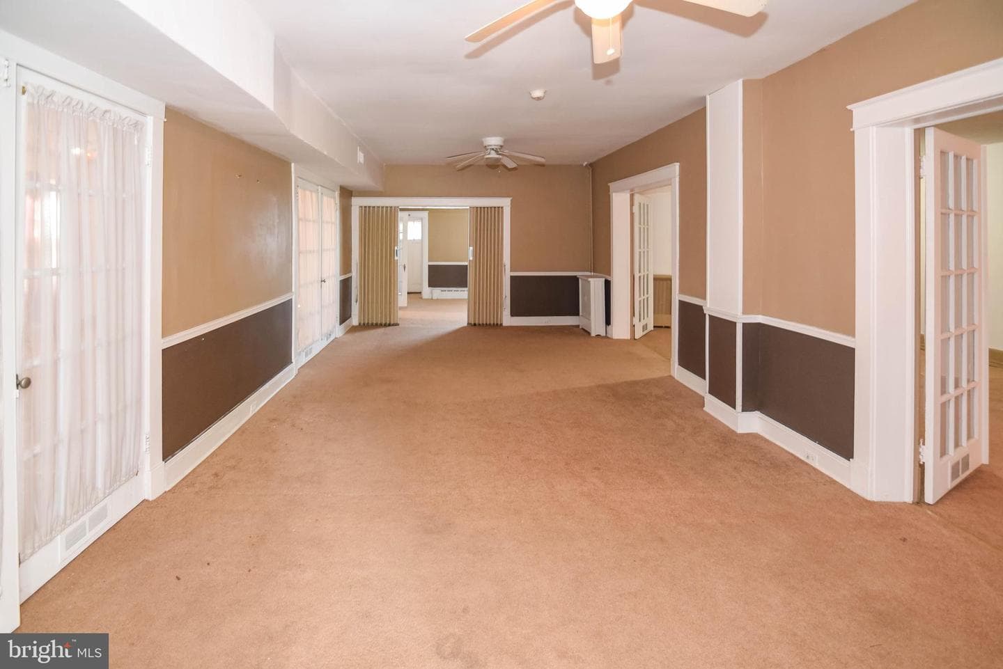 2431 E Oliver Street photo 10