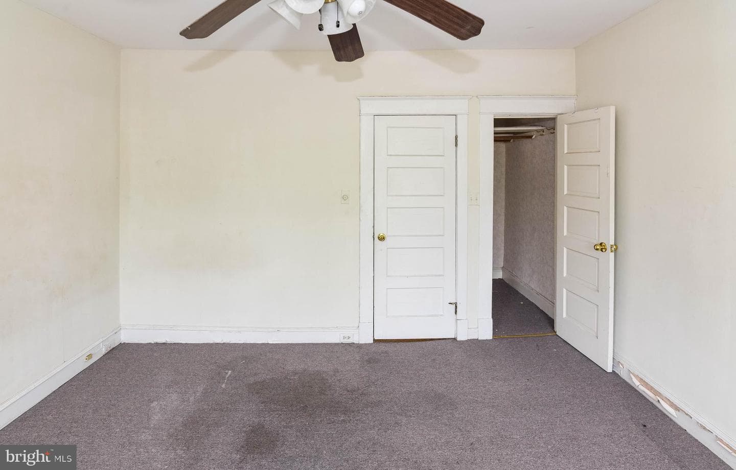 2431 E Oliver Street photo 37