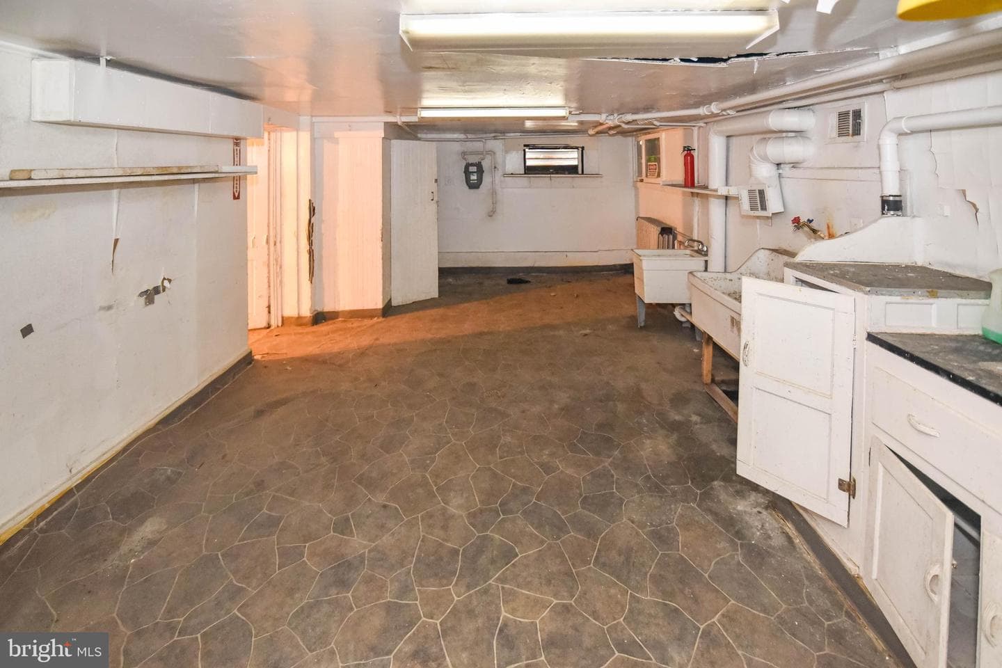 2431 E Oliver Street photo 56