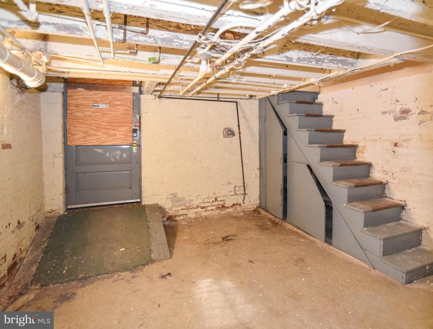 2431 E Oliver Street photo 66