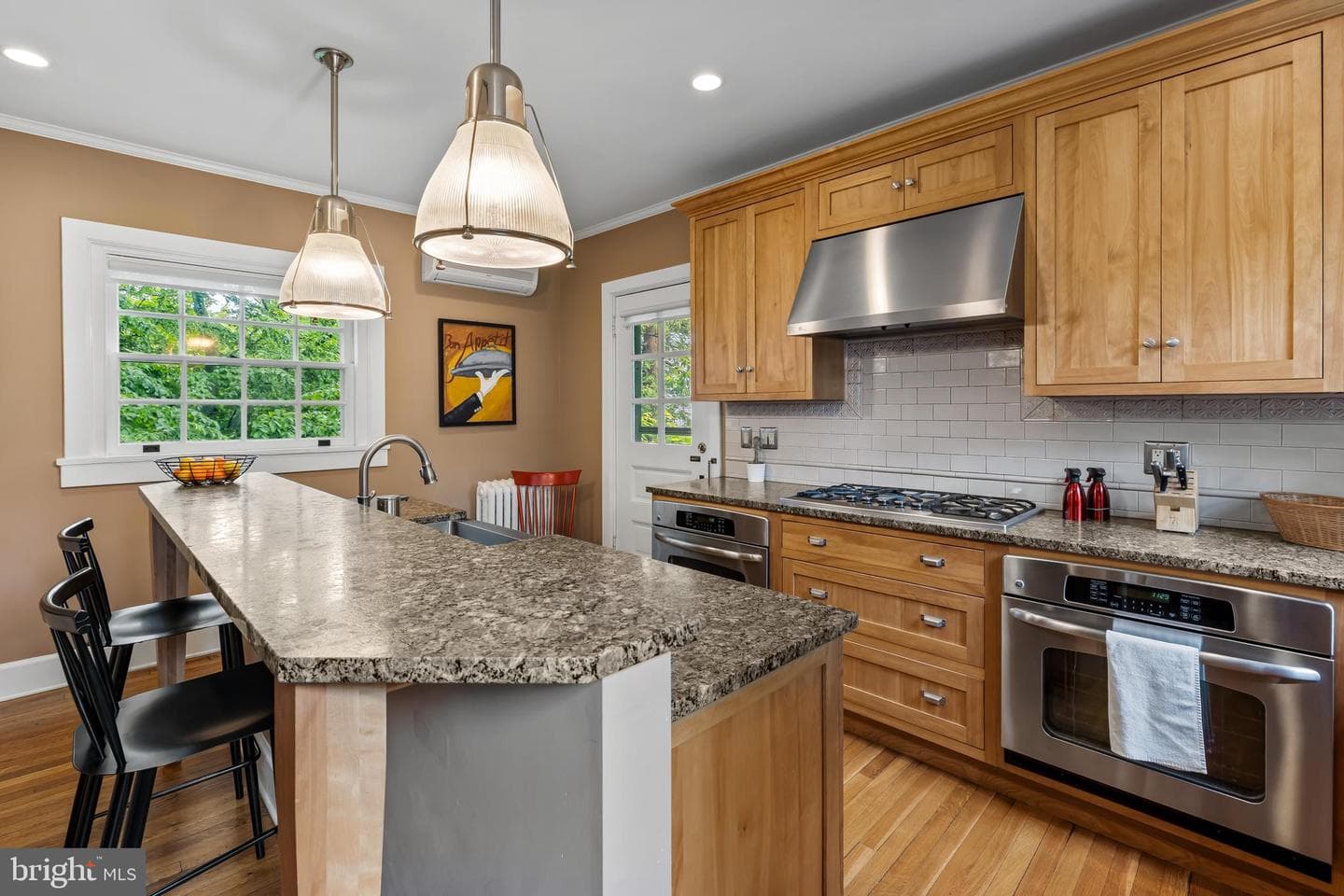 222 Longwood Road photo 26