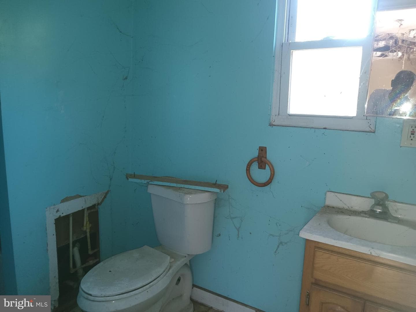 407 Font Hill Ave photo 8