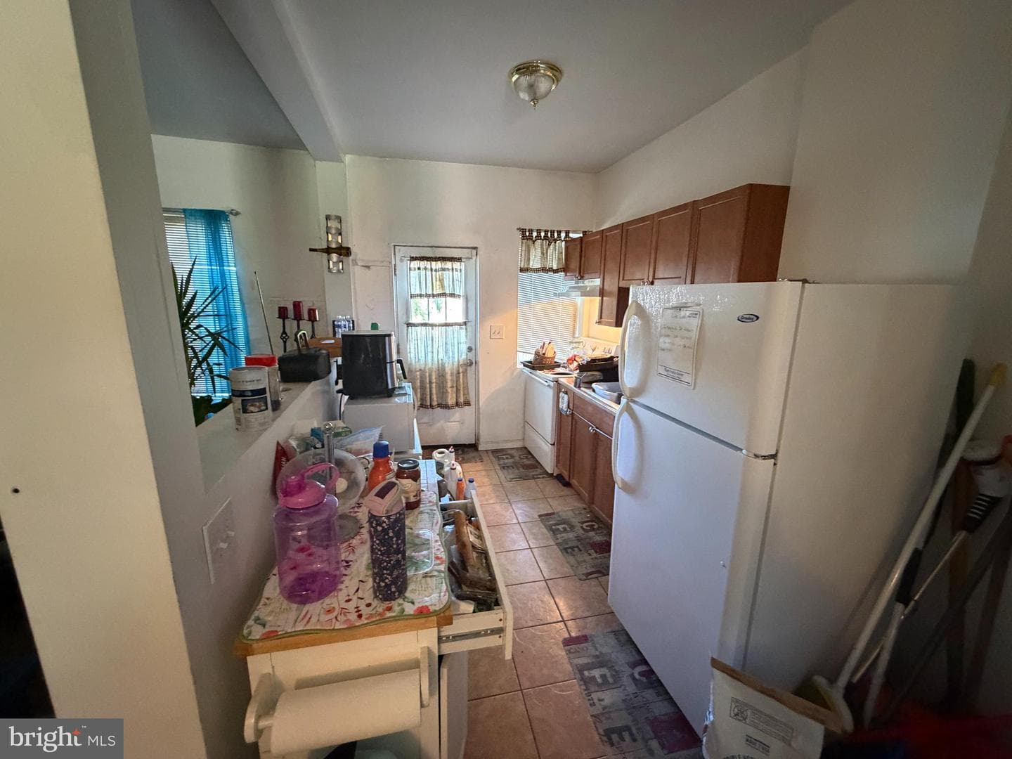 3716 W Garrison Avenue photo 4