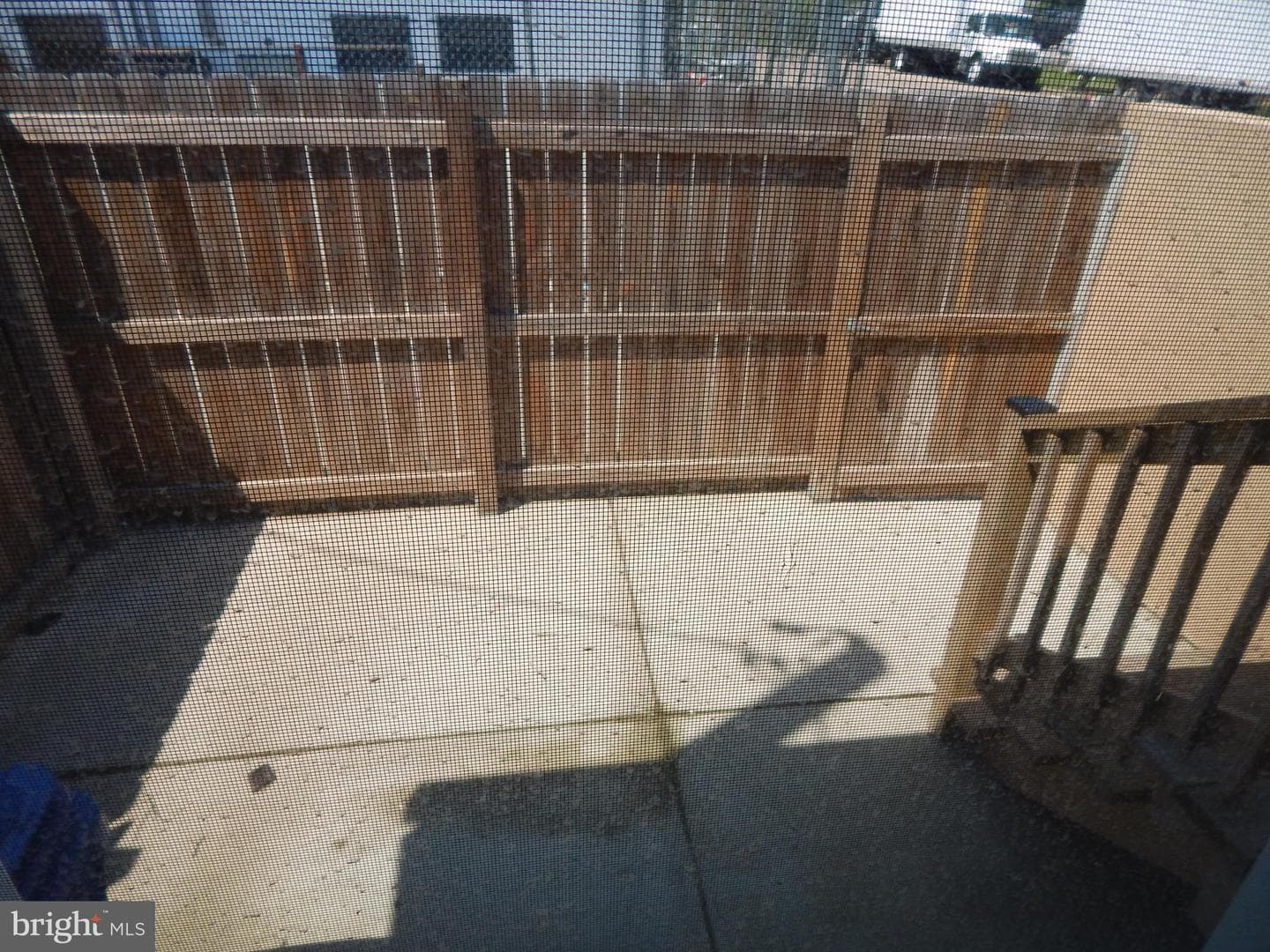 3042 E Monument Street photo 46
