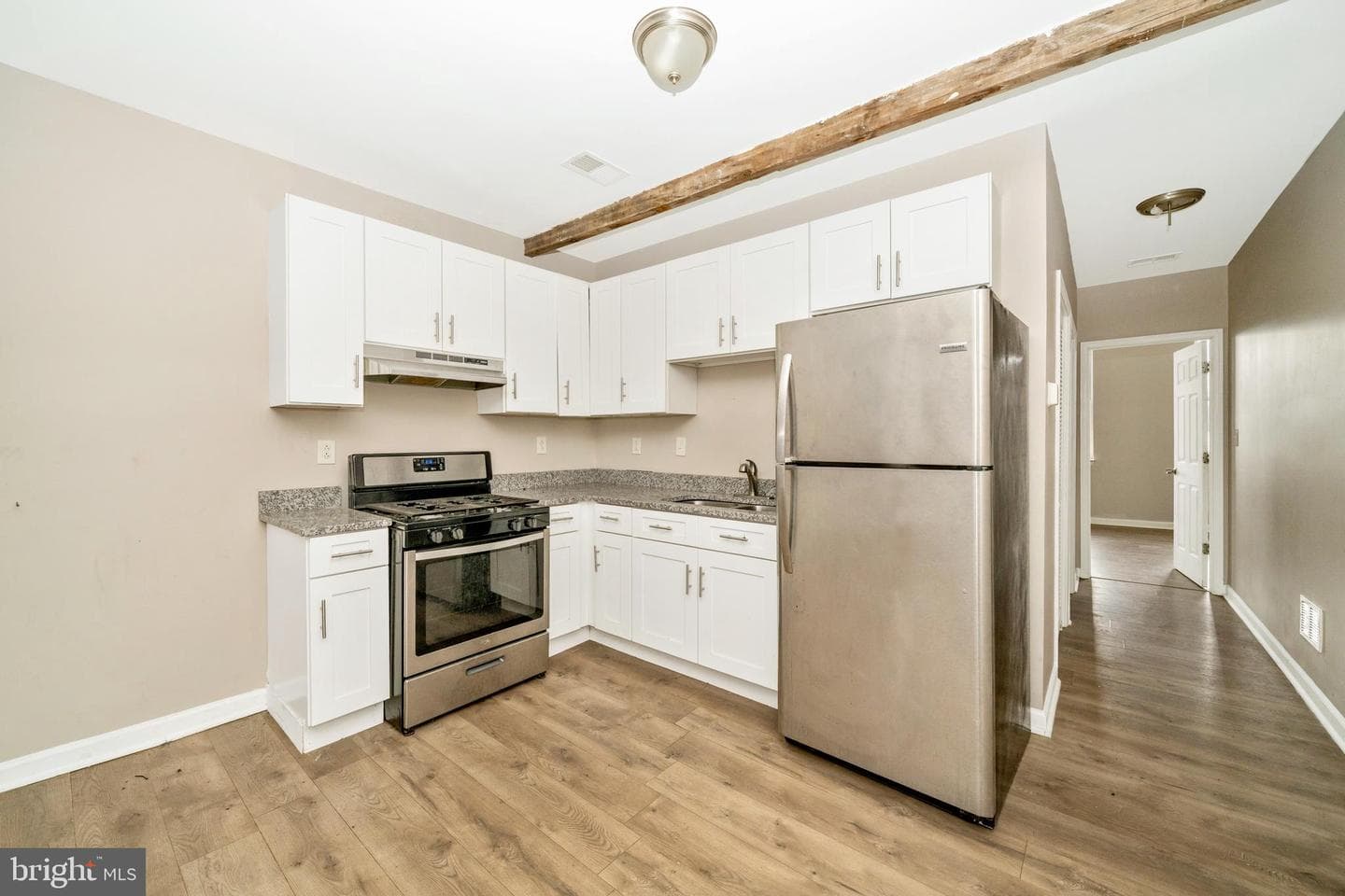 1014 W Lanvale Street photo 27