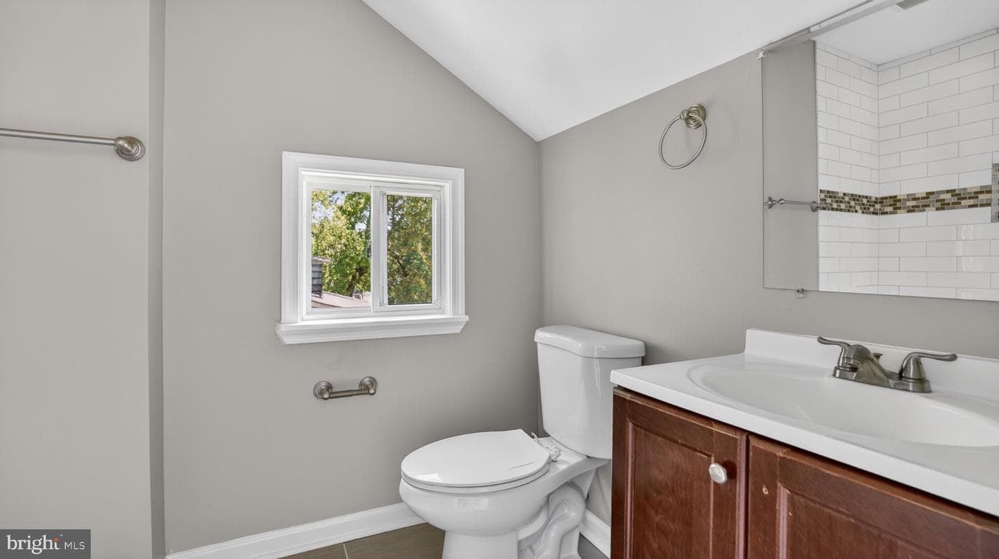 2920 Bayonne Avenue photo 53