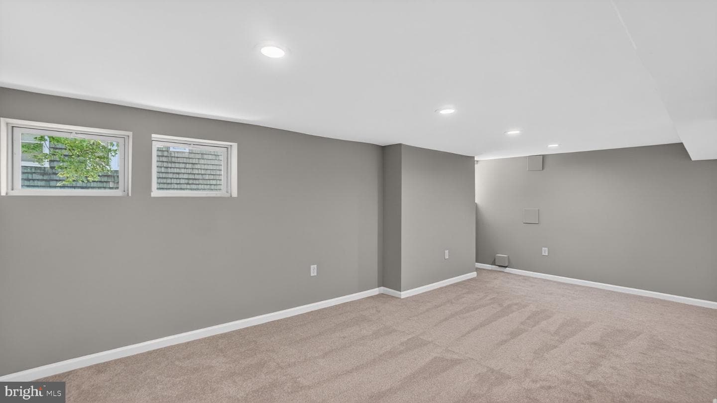 2920 Bayonne Avenue photo 60