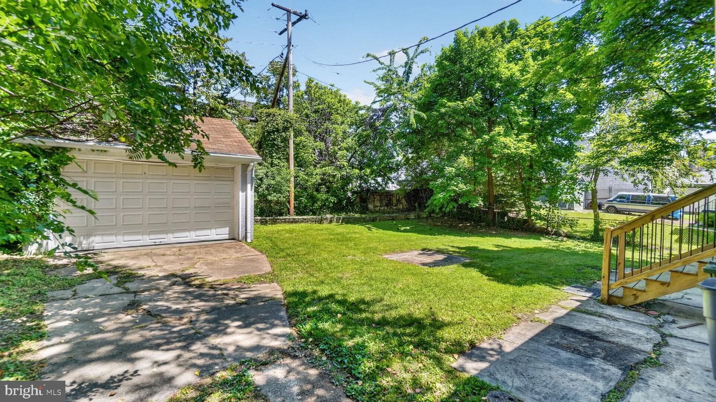 2920 Bayonne Avenue photo 8