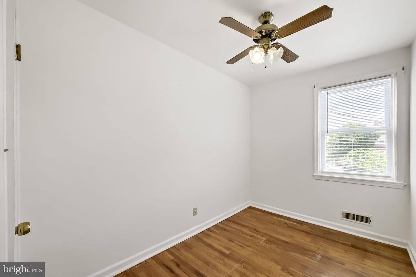 802 Umbra Street photo 13