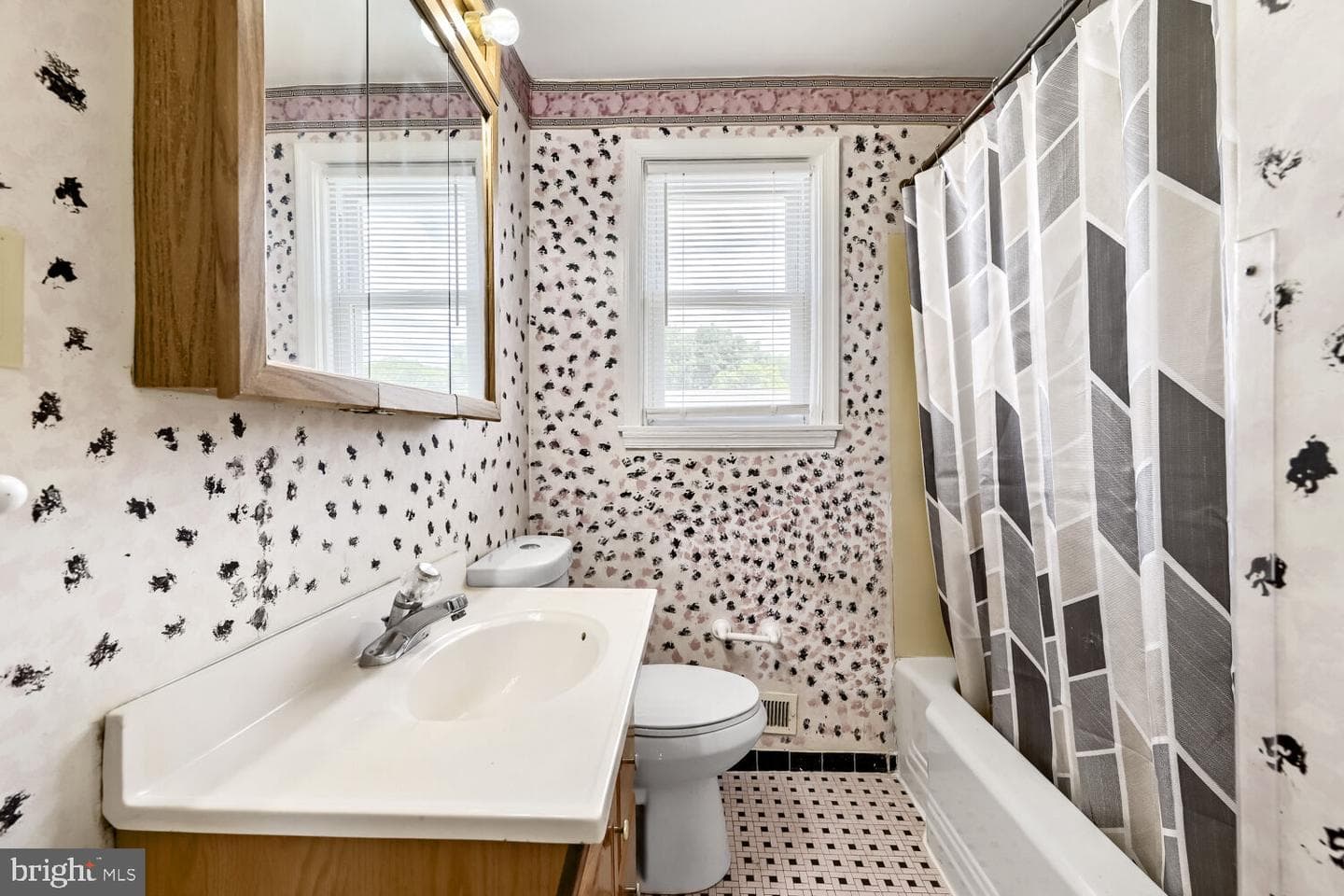 802 Umbra Street photo 14