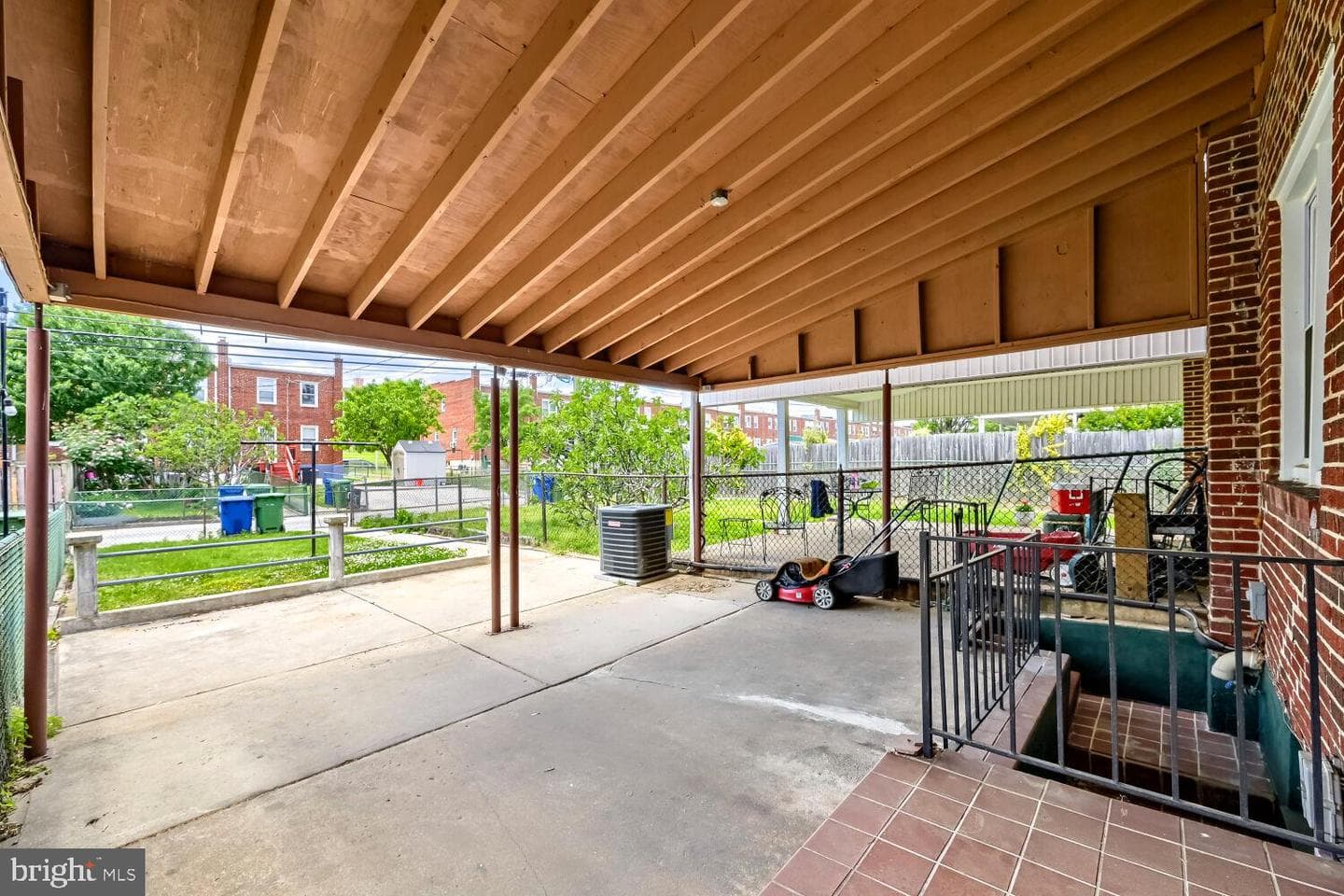 802 Umbra Street photo 16