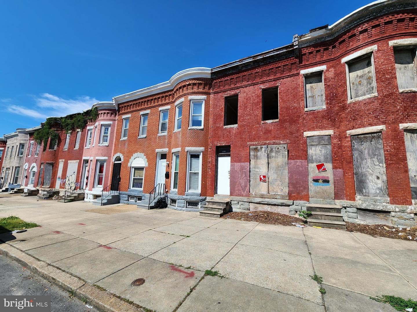 1632 N Fulton Avenue photo 2