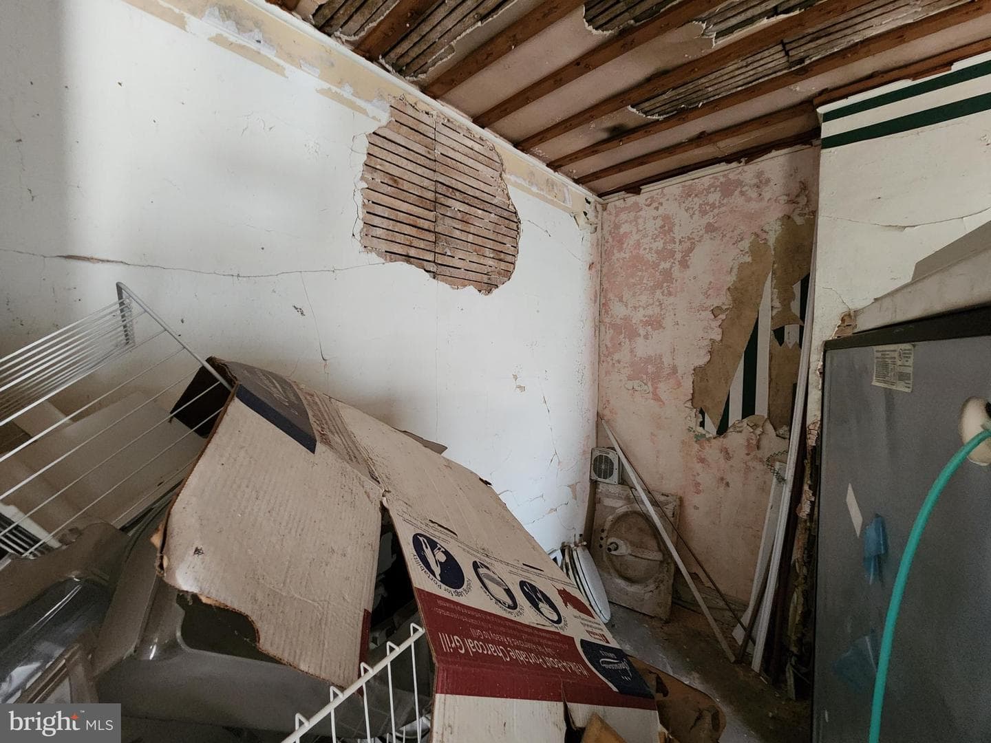 1632 N Fulton Avenue photo 4