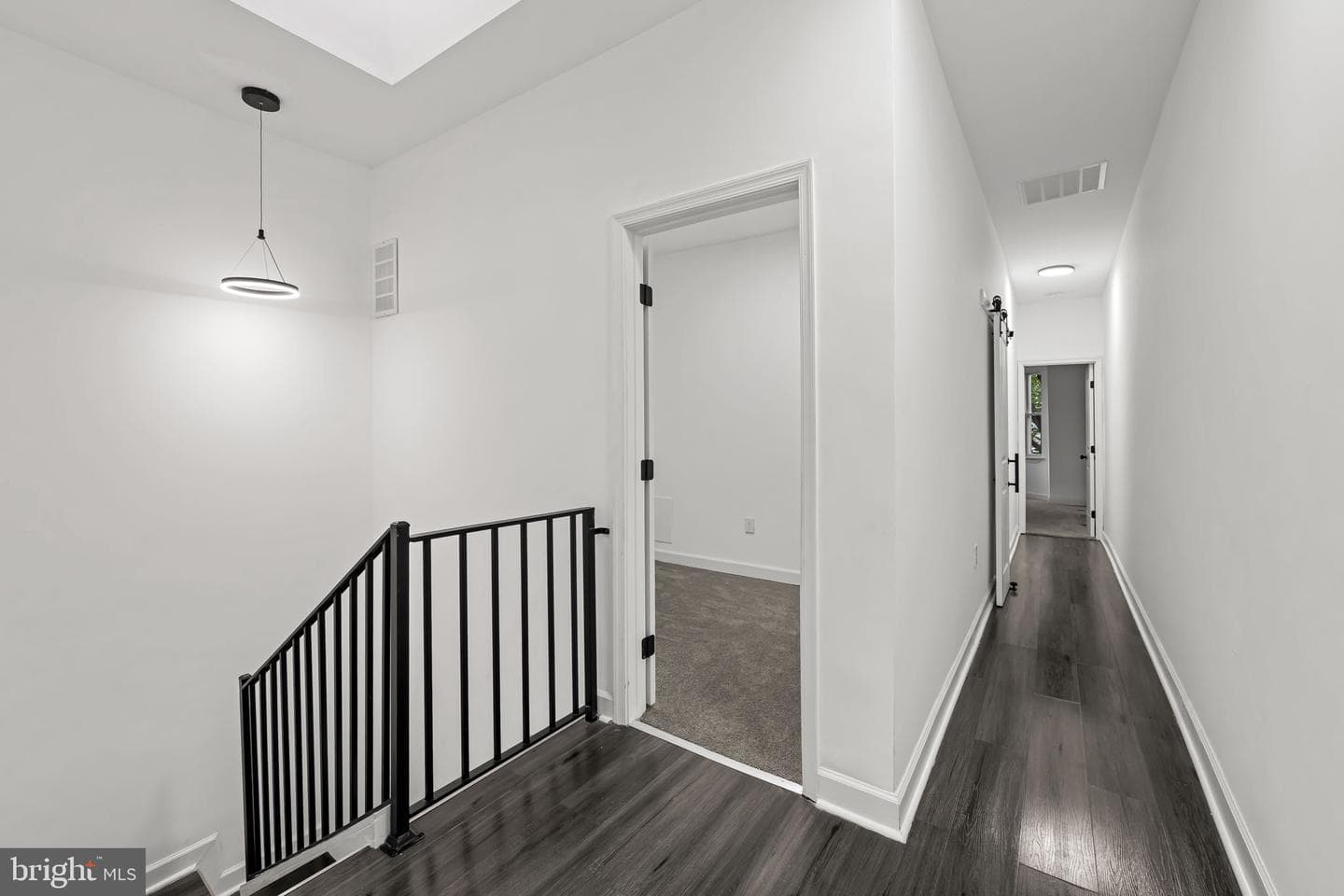 322 N Monroe Street photo 11