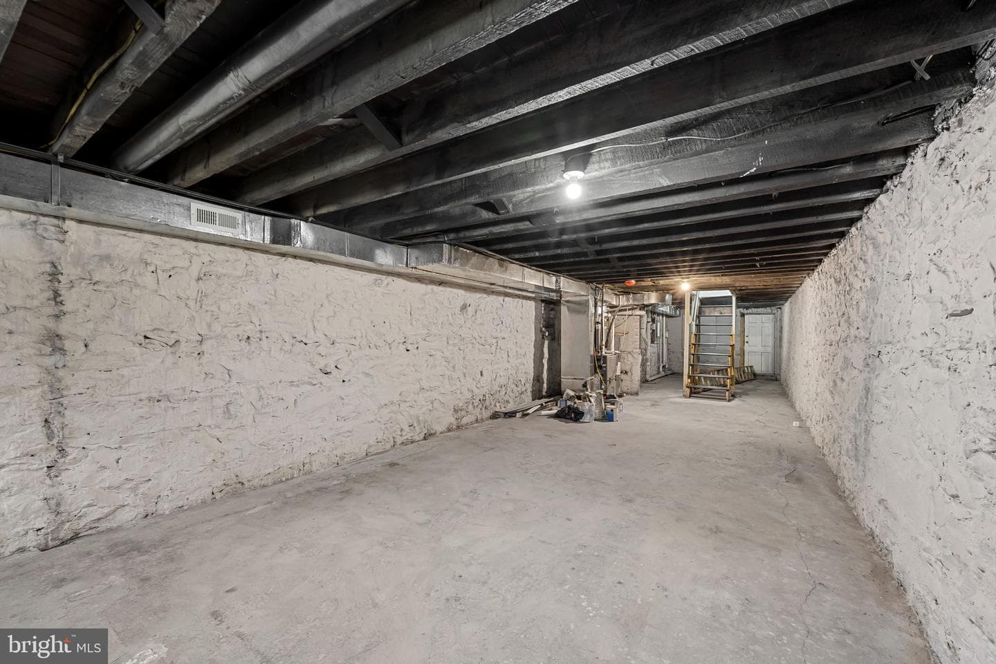 322 N Monroe Street photo 17