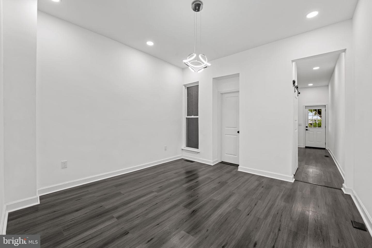 322 N Monroe Street photo 6