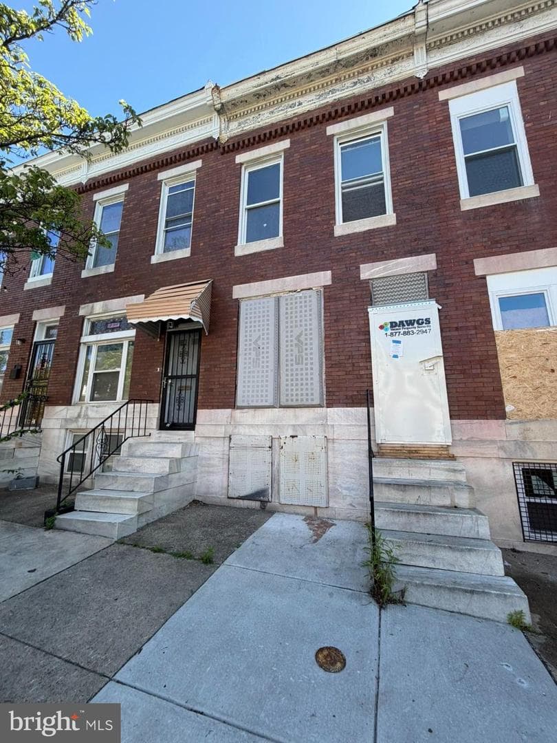2425 Mcculloh Street photo 26