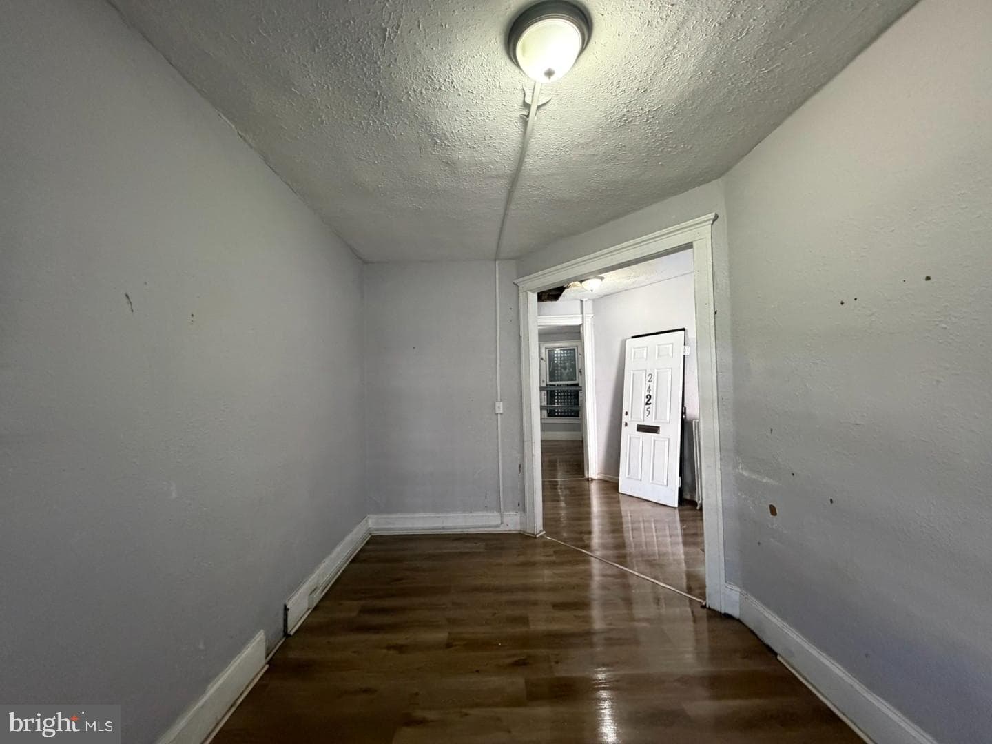 2425 Mcculloh Street photo 3