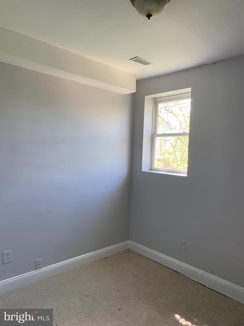 2813 Riggs Avenue photo 11