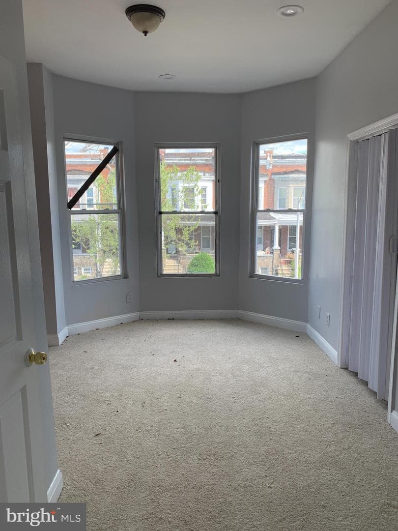 2813 Riggs Avenue photo 6