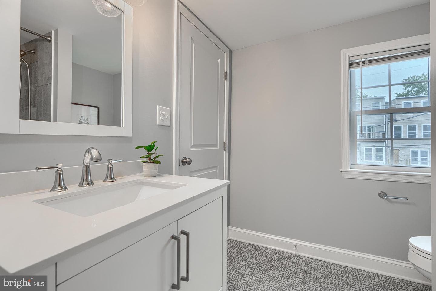 3540 Roland Avenue photo 23