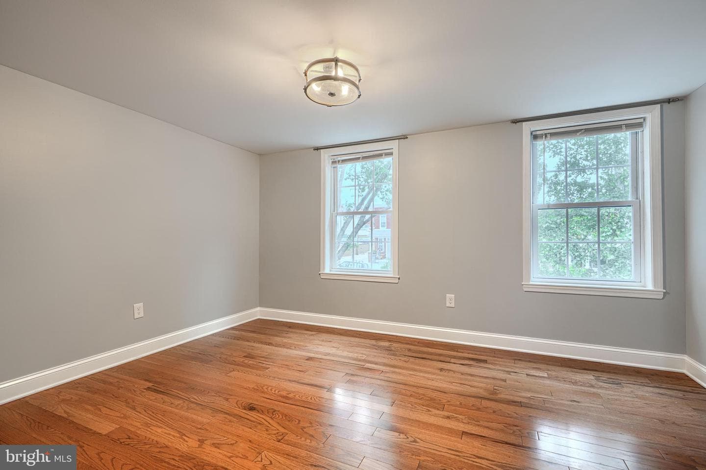3540 Roland Avenue photo 25