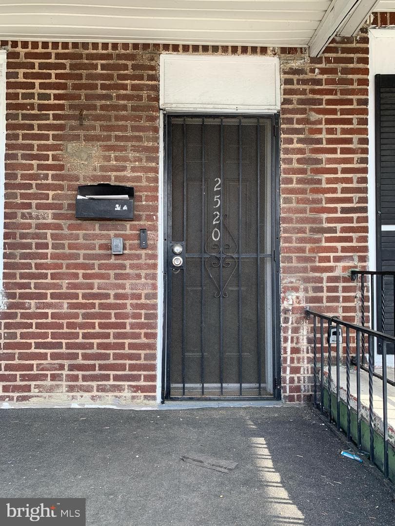2520 W Franklin Street, Baltimore