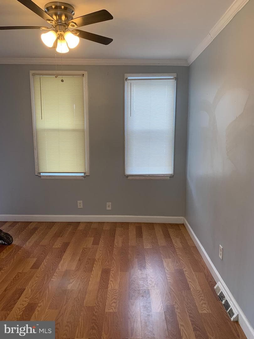 2520 W Franklin Street photo 3