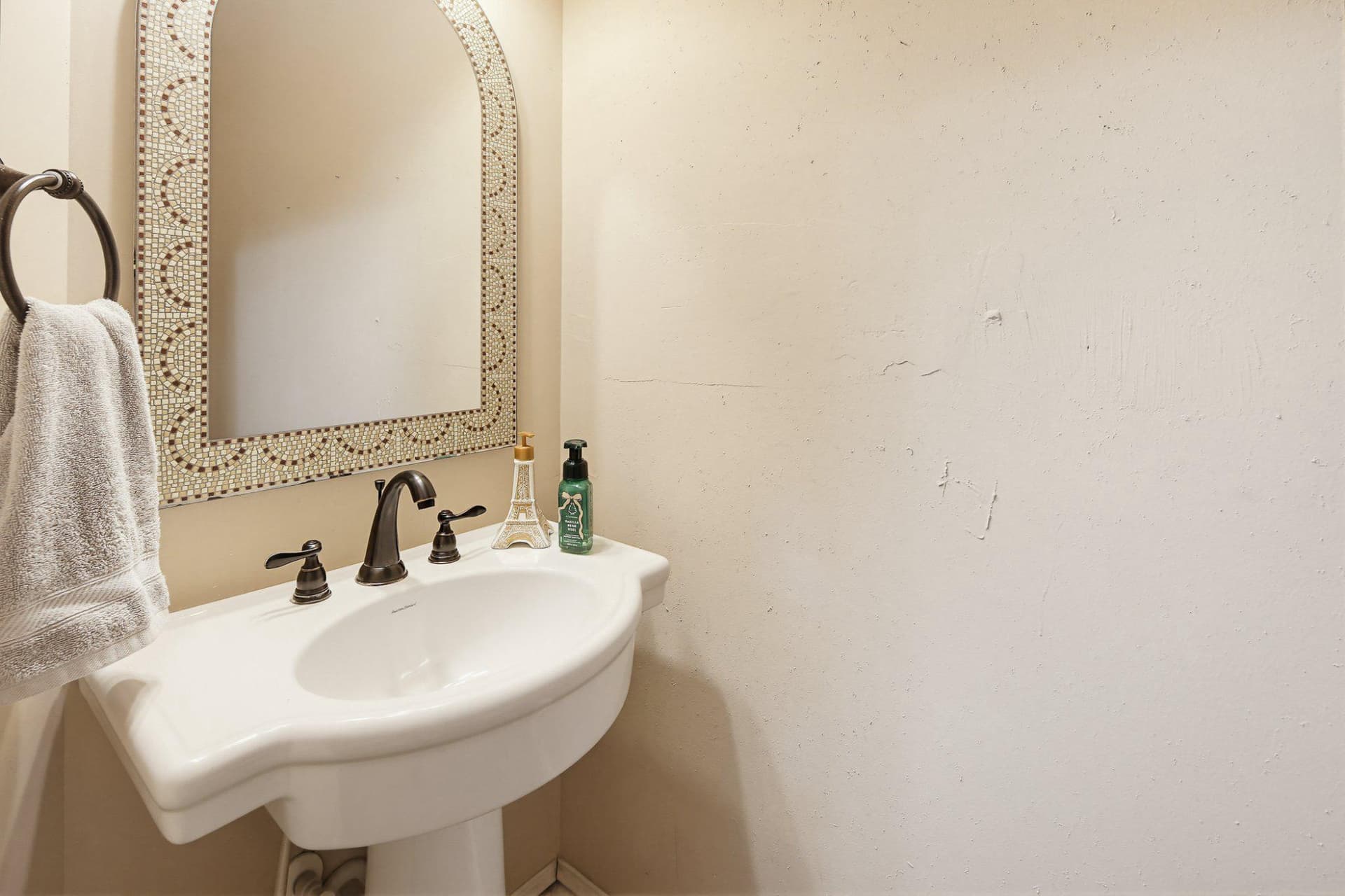 3116 E Baltimore Street E photo 9