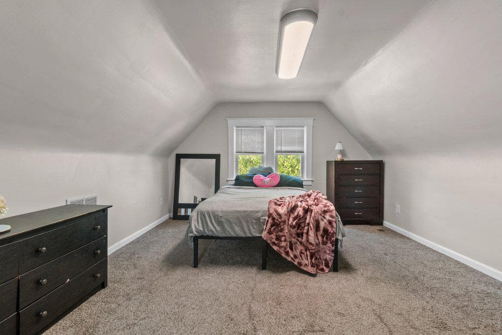 618 Wicklow Road photo 25