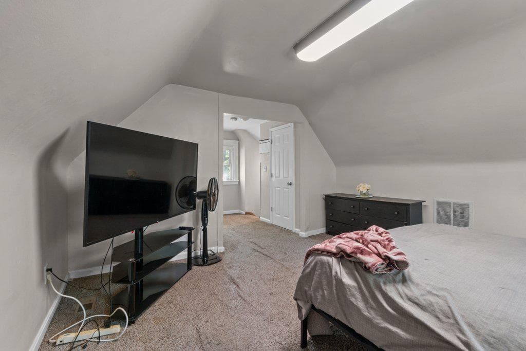618 Wicklow Road photo 26