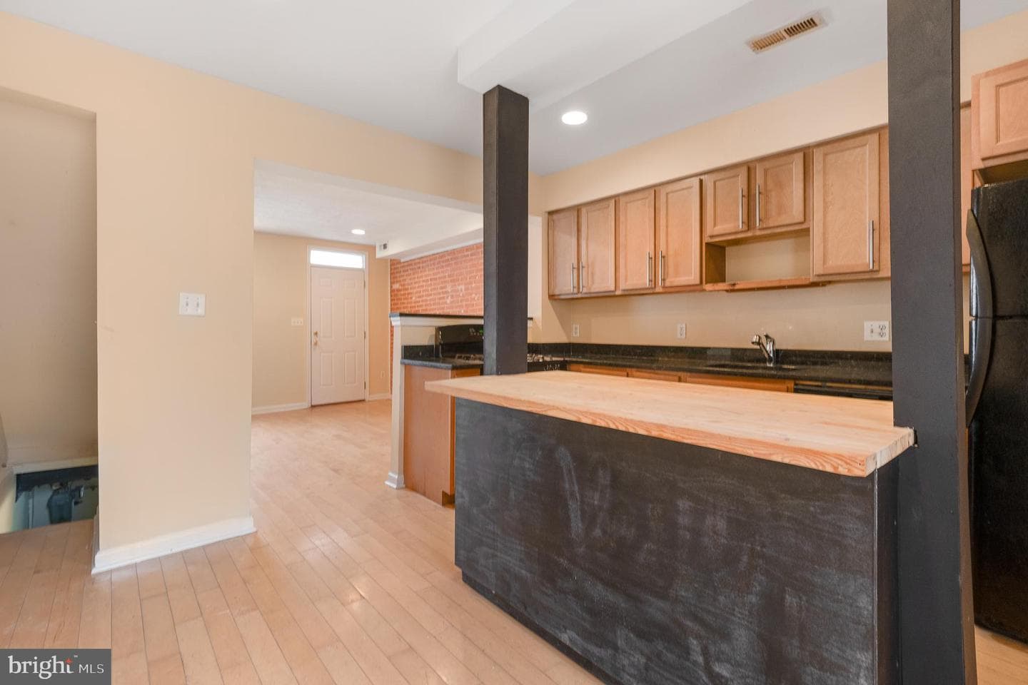 1123 W Lombard Street photo 14