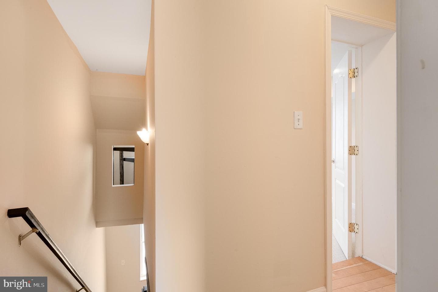 1123 W Lombard Street photo 23