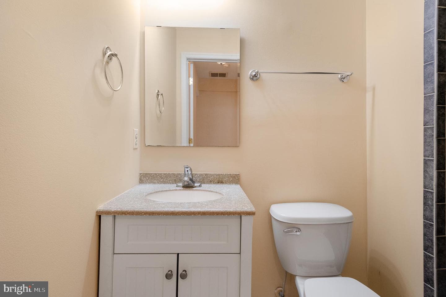 1123 W Lombard Street photo 26