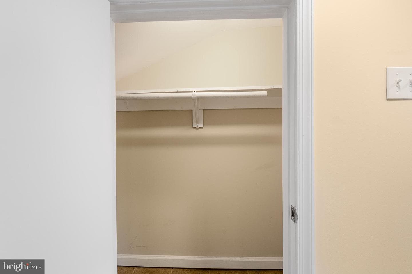 1123 W Lombard Street photo 36