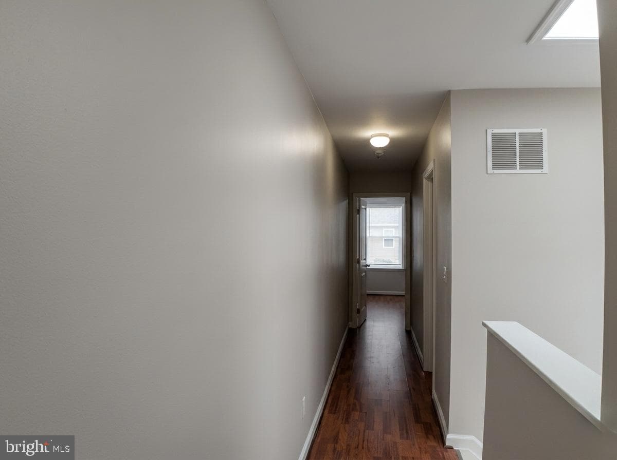 2410 E Fayette Street photo 18