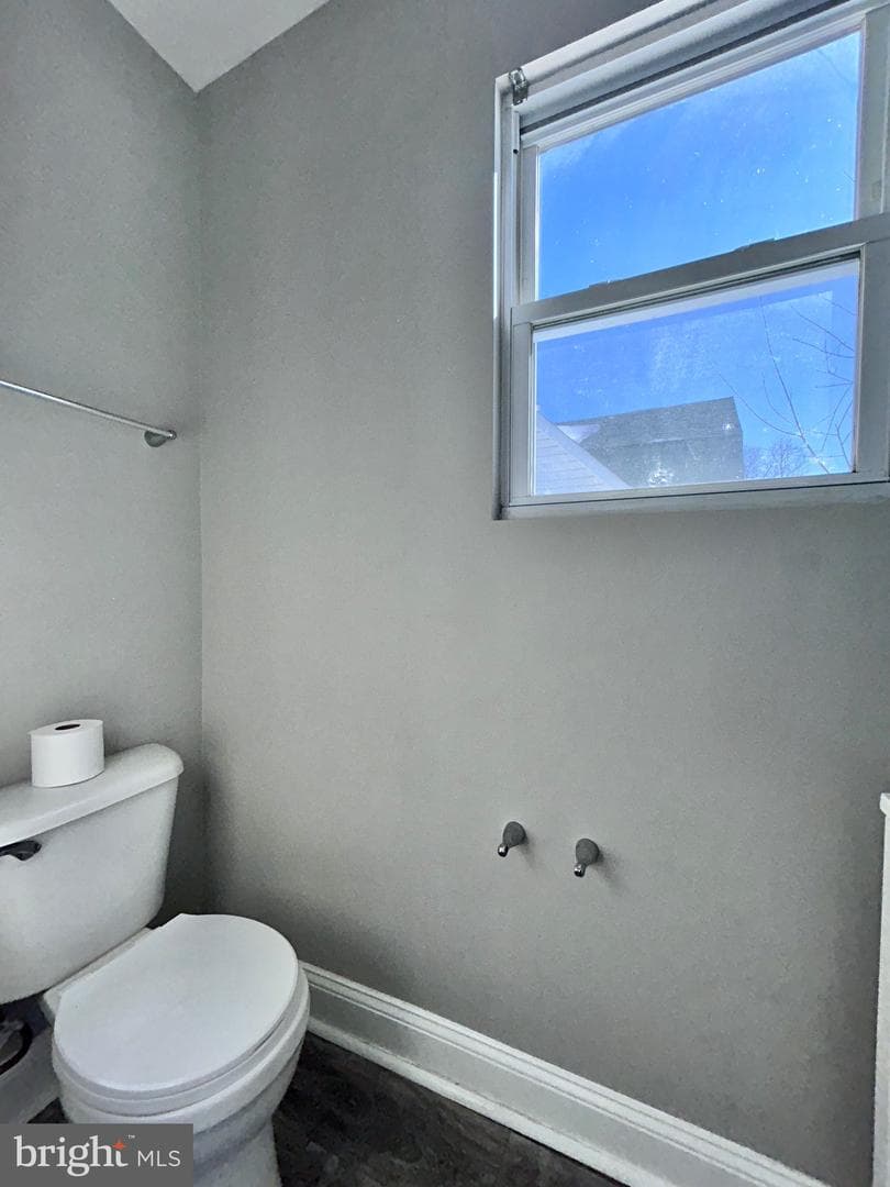 4207 Arizona Avenue photo 8
