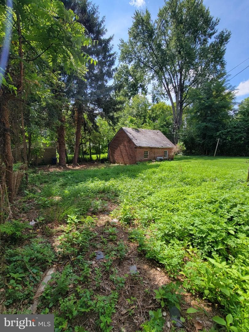 3309 Pinkney Road photo 3