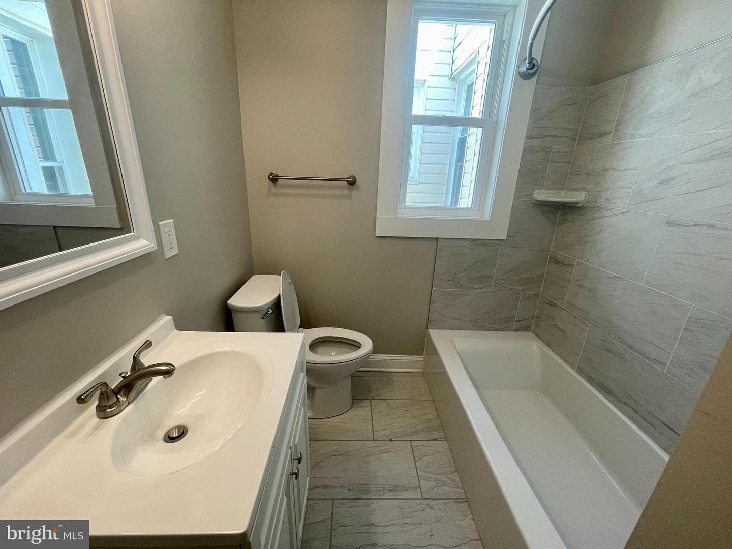 2516 Calverton Heights Avenue photo 12