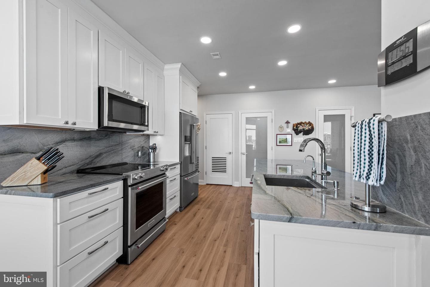 100 Harborview Drive #1509 photo 23
