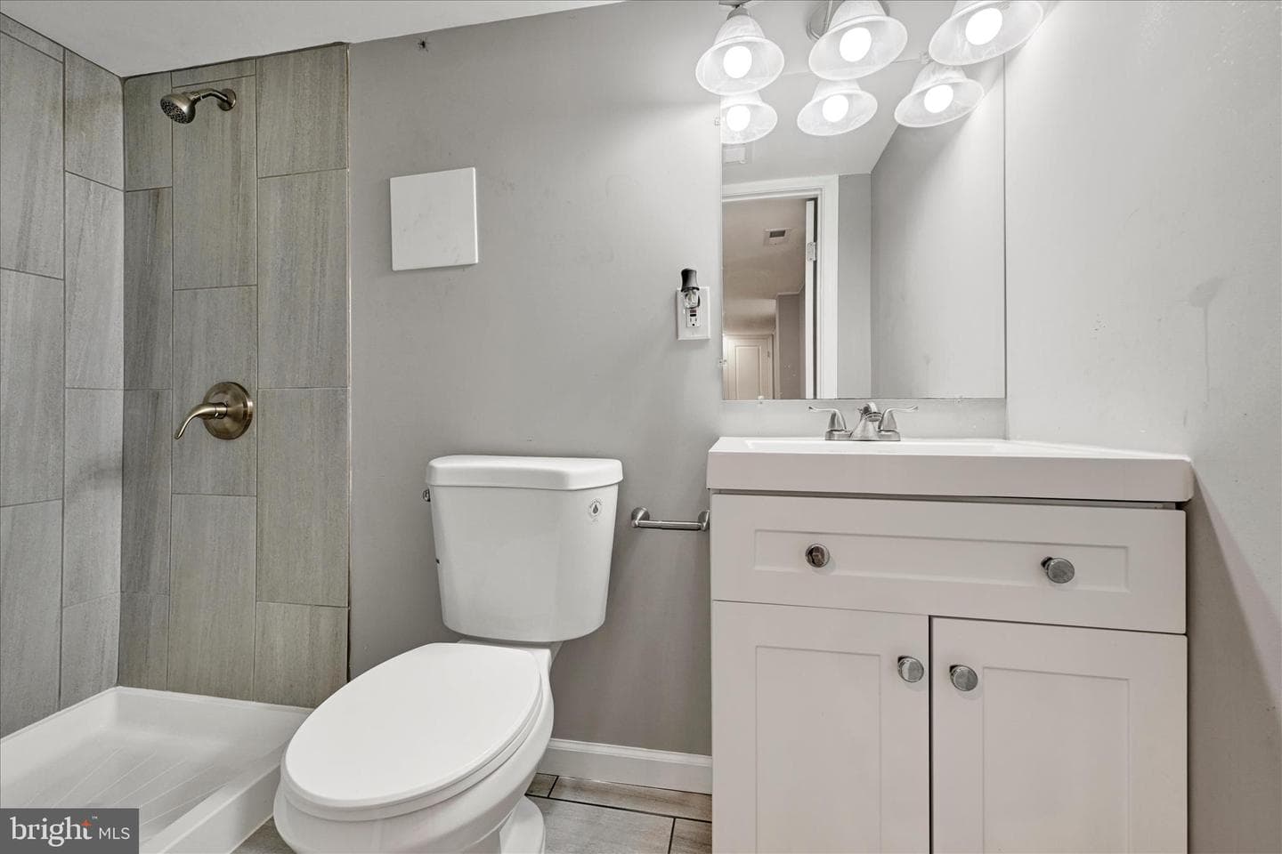 4409 Wentworth Road photo 23